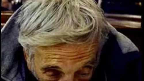 Il ouvre son hôtel-restaurant aux plus démunis.