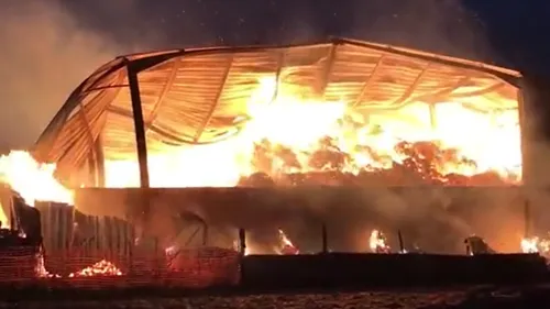 Un hangar agricole détruit par les flammes 