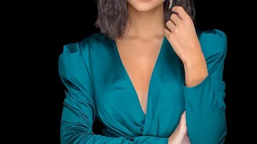 Dix-huit têtes pour une couronne 