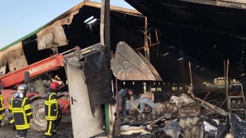 26 000 poulets périssent dans un incendie