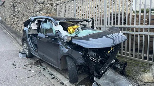 Un jeune automobiliste gravement blessé dans un accident