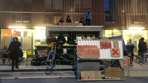 Blocage du Campus Croix-Rouge à Reims