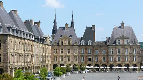 Une collecte de dons pour soutenir l'Ukraine à Charleville-Mézières 