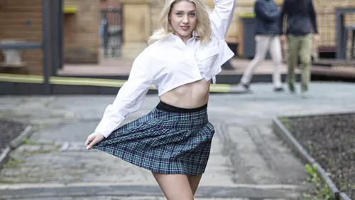 Une jeune ardennaise devient danseuse à Disneyland.