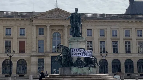 Le Conseil constitutionnel valide la retraite à 64 ans