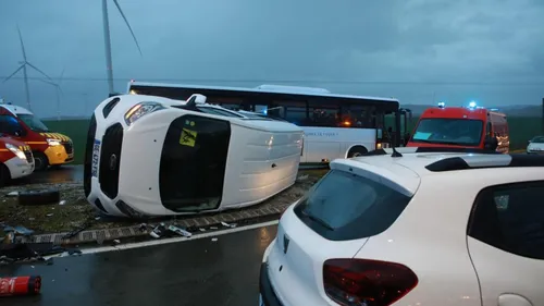 Un minibus transportant des enfants accidenté