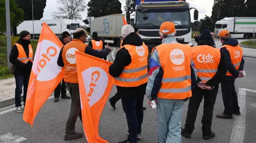 Les routiers appelés à se mobiliser pour les salaires 