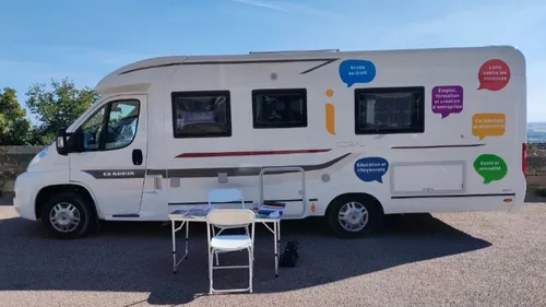 Les infos de Louise et Michel. e à la rencontre des Hauts-Marnais.