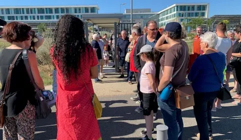 Parents et enfants de la vallée de l'Orbiel à l'hôpital de Carcassonne