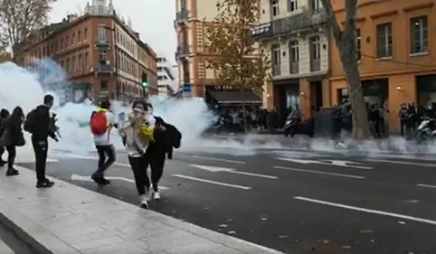 Toulouse : 36h après les gilets jaunes, la manifestation lycéenne...