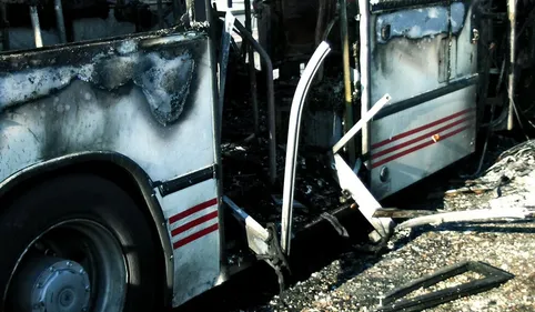 Carcassonne: un bus électrique prend feu, trafic SNCF interrompu