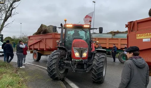 INFO 100% - les Jeunes Agriculteurs lancent une vaste mobilisation,...