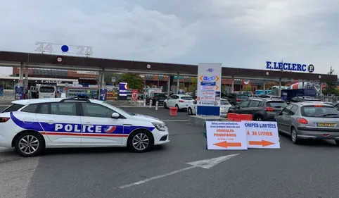 Carburant: des files prioritaires dans 9 stations service du Tarn