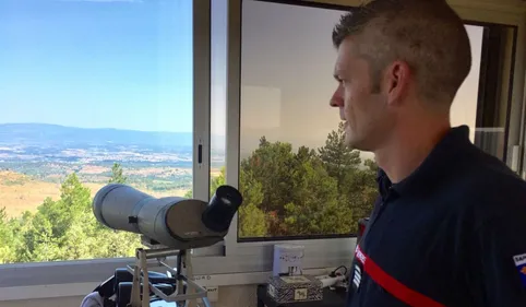 Aude. Pour détecter les incendies, des vigies quadrillent le...