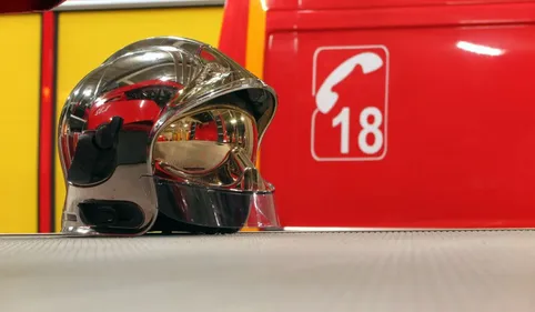 Carmaux. Un véhicule percute la devanture d'un bar et fauche...