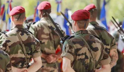 Un militaire du 8e RPIMA, agressé au couteau à Paris