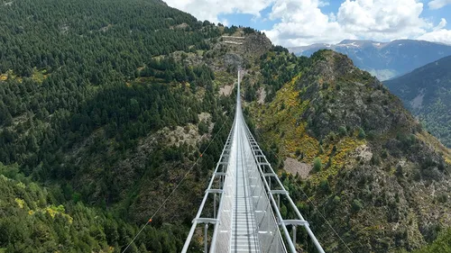 Andorre : le deuxième plus long pont suspendu du monde accessible...