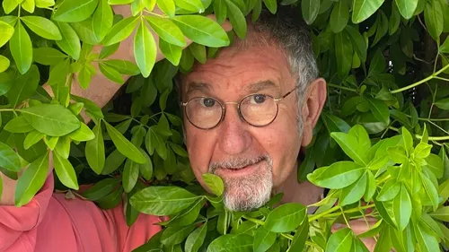 Gotainer ramène sa phrase, et nos zygomatiques avec