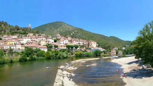 Trois activités à faire autour de Roquebrun, le petit Nice de...