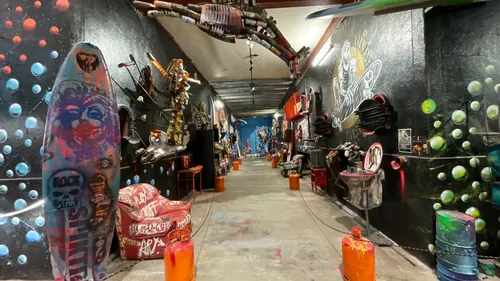 Aude : le musée Spiktri Street Art Universe, atypique et fascinant,...