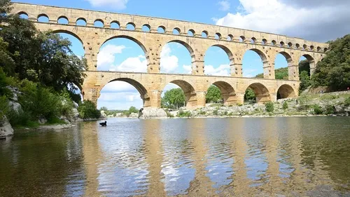 Le Pont du Gard accueille cette semaine plusieurs compétitions...
