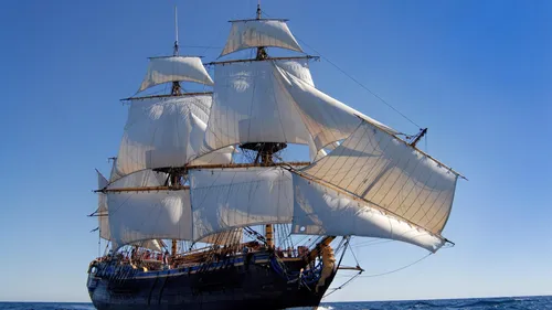Fin mars, le plus grand voilier en bois du monde fait escale à Sète