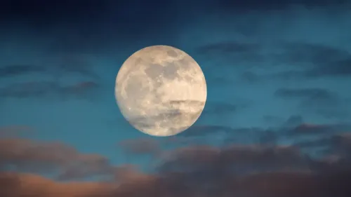 Spectacle céleste : la super Lune du Castor illuminera le ciel ce...