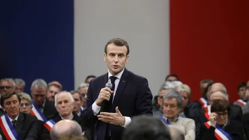 La France franchit le pas : Emmanuel Macron annonce la...