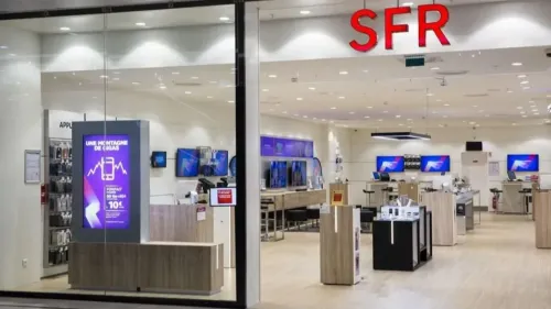 Panne géante chez SFR : la France privée de réseau - Les équipes...