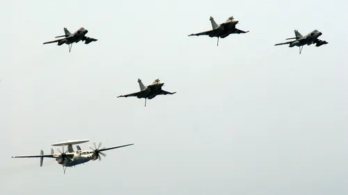 Des Rafales dans l'Ouest : la Défense nationale s’entraîne en Bretagne