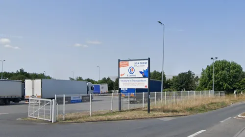 Mobilisation des agriculteurs : la SCA Ouest bloquée, des rayons...