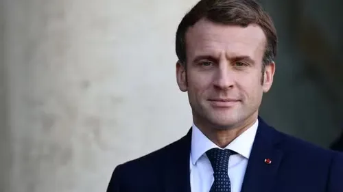 Emmanuel Macron présente ses vœux aux Armées à Rennes