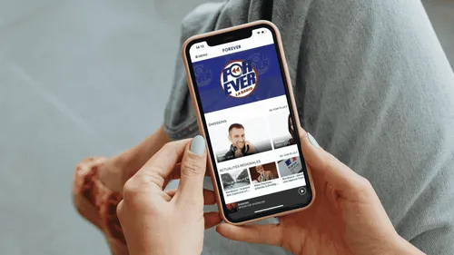 TÉLÉCHARGEZ L'APPLICATION FOREVER !