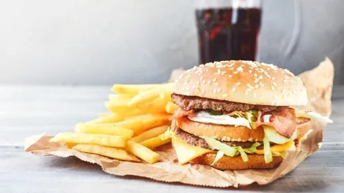 1 personne sur 10 se sentirait " trompée " quand son partenaire y...