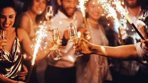 Slows, musiques douces, fines bulles : les soirées « Spécial...