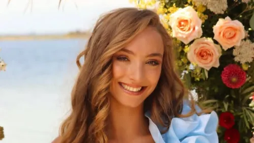 La Miss du Jour : Mia, 19 ans, une Romeufontaine élue Miss...