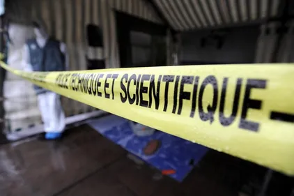 Un homme et un enfant retrouvés morts