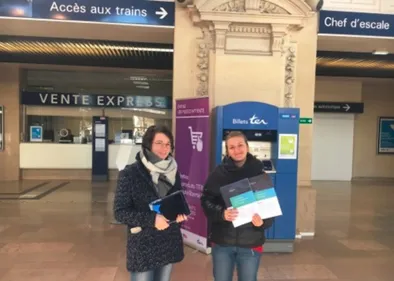 Grand débat National en attendant le train.