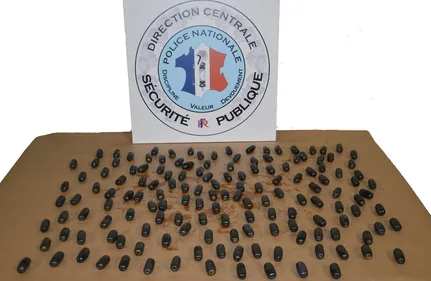 La "mule" avait avalé plus de 2 kilos de drogue