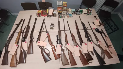 Le mari violent détenait un véritable arsenal