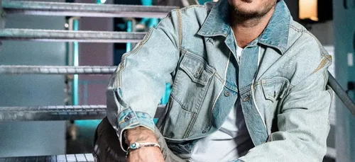 M POKORA TEASE SON PROCHAIN TITRE SUR LES RÉSEAUX