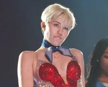 MILEY CYRUS DONNE DES PRÉCISIONS SUR SON ALBUM