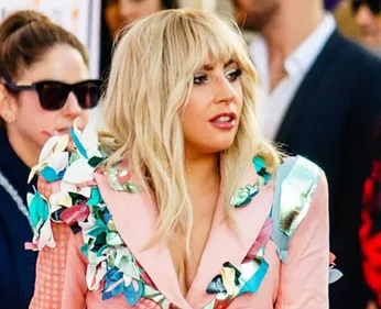 LADY GAGA POURSUIT SA CARRIÈRE AU CINÉMA