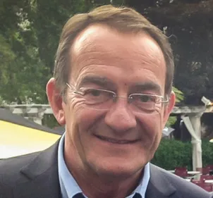 QUELLE EST LA PREMIÈRE CHOSE QUE JEAN PIERRE PERNAUT VA FAIRE APRÈS...