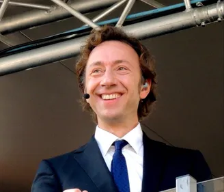 QUEL ÉTÉ LE PREMIER TRAVAIL INSOLITE DE STÉPHANE BERN ?