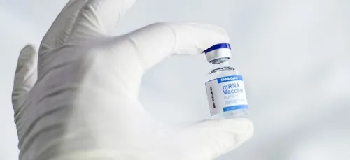 Variant Delta : l'"obligation vaccinale des soignants" préconisée...