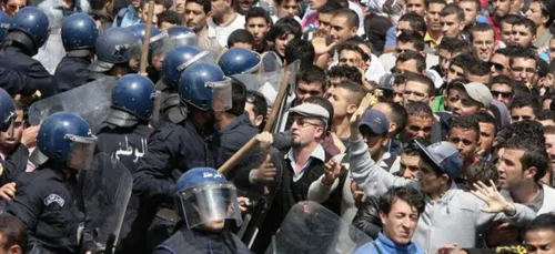 Algérie : Les étudiants algériens rejoignent la protestation contre...