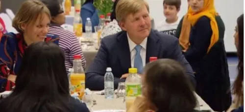 Le roi des Pays-Bas auprès des musulmans pour un iftar
