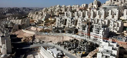 Le palestinien Saeb Erekat se félicite de la décision de la Cour de...