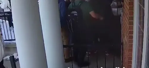 Vidéo : aux Etats-unis, une jeune étudiante musulmane sauve ses...